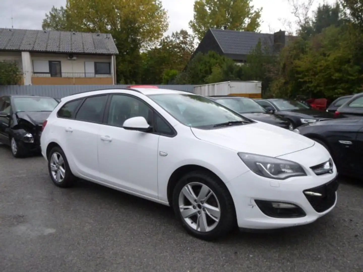 Opel Astra Style MOTORSCHADEN LAGERSCHADEN Weiß - 1
