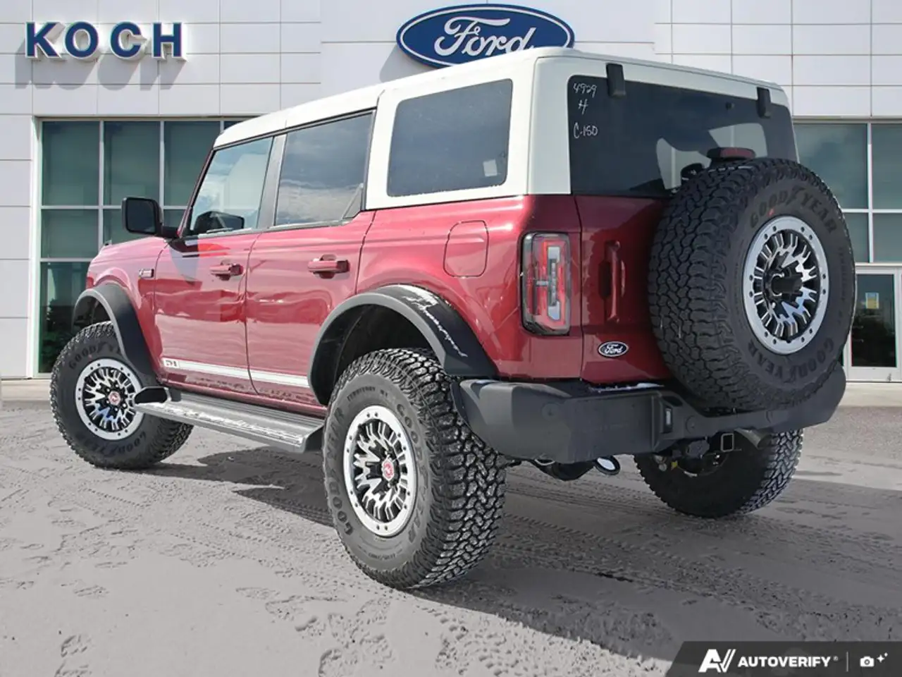 Ford Bronco снимка Ford Bronco