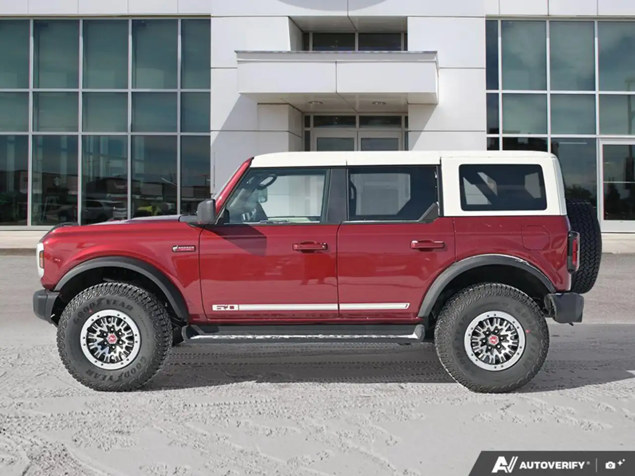 Ford Bronco снимка Ford Bronco
