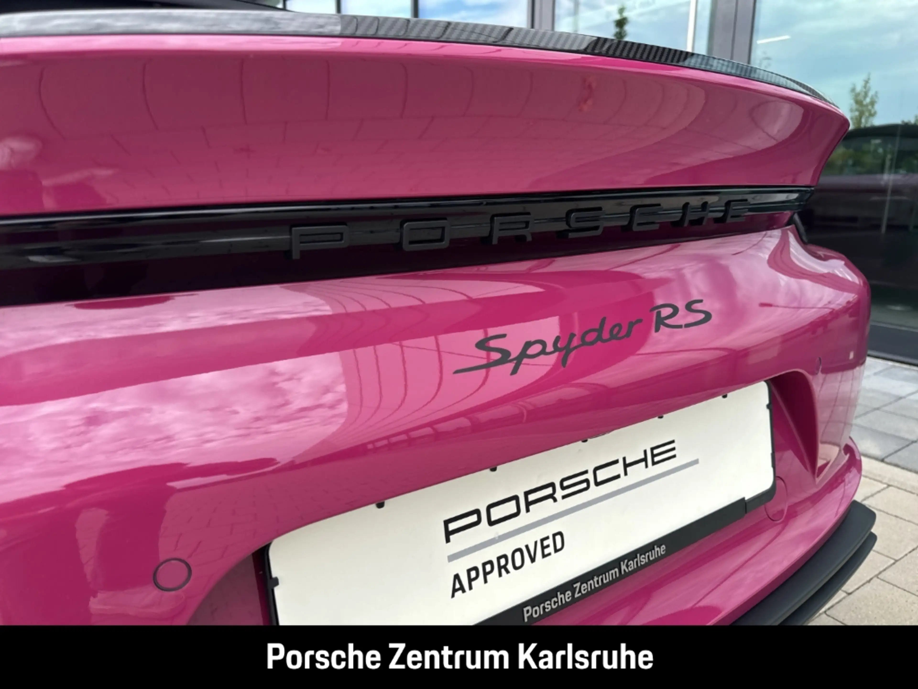 Porsche 718 Spyder RS — photo 10