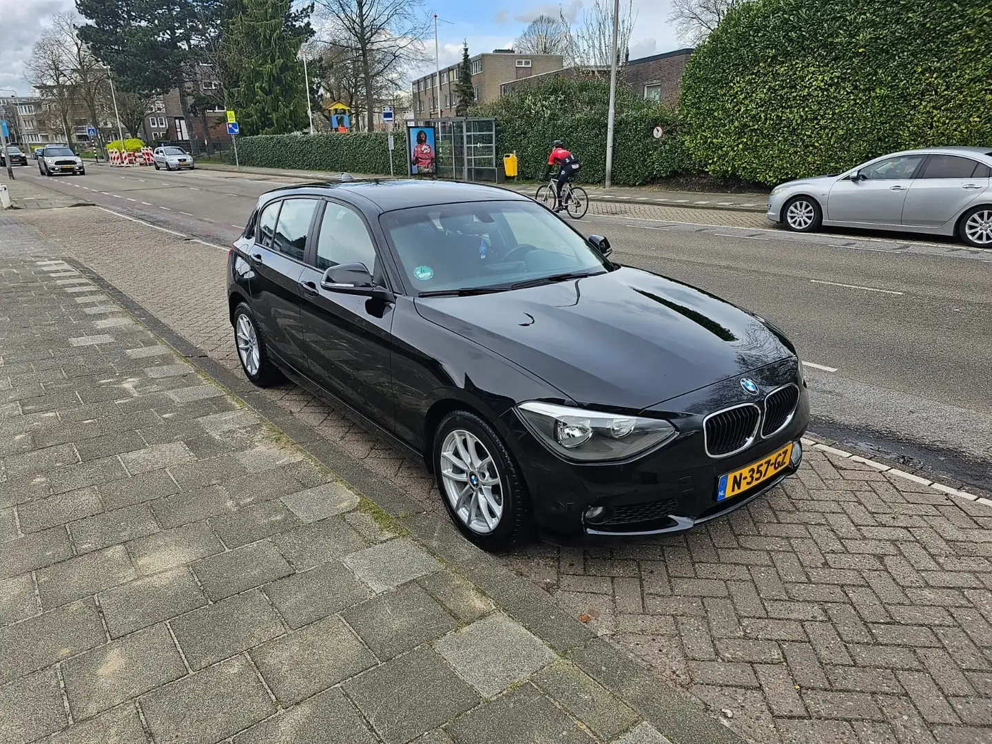 BMW 116 APK 01-2025Auto rijd en schakelt goed. Goed onderh Zwart - 1