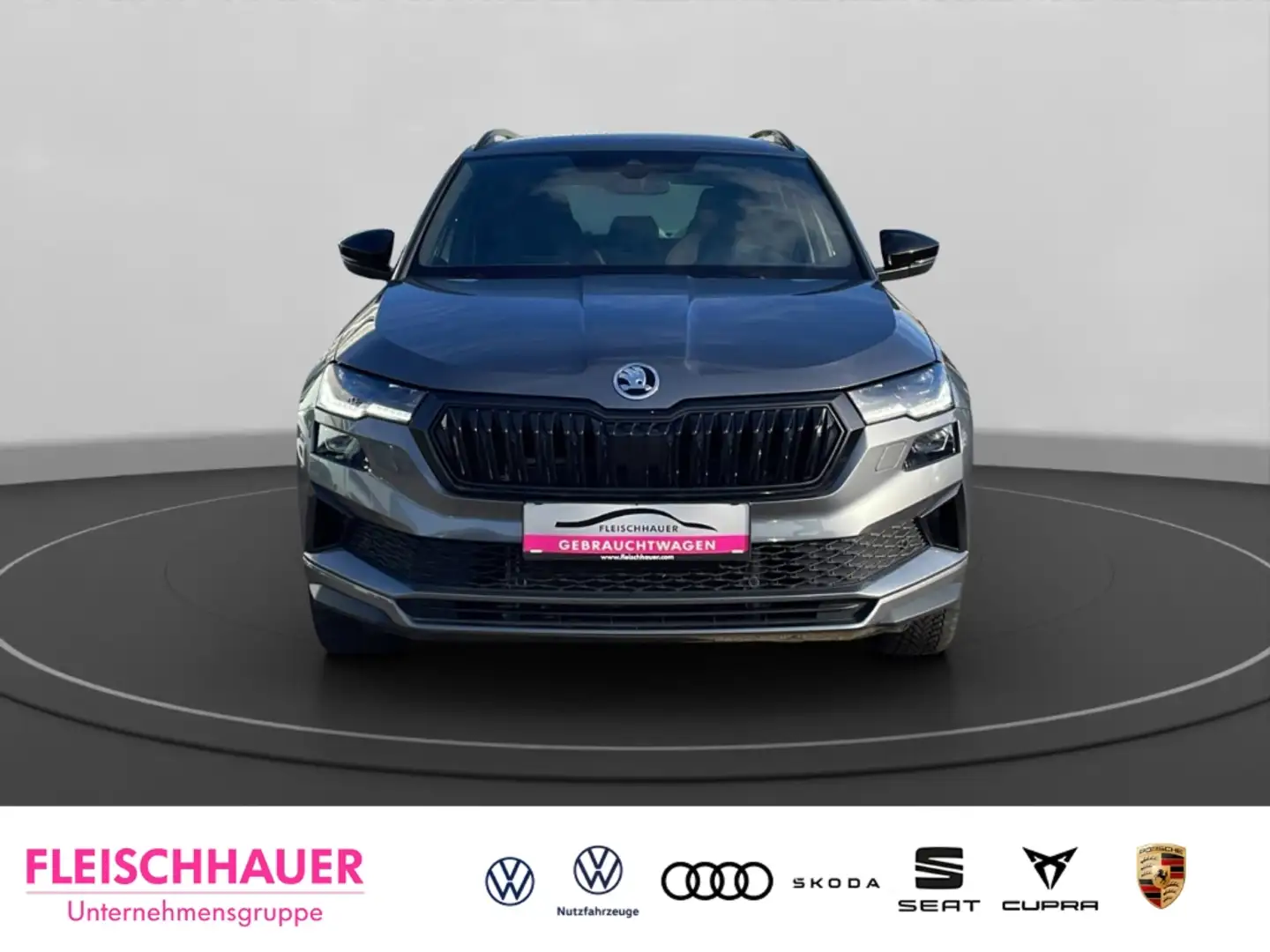 Skoda Karoq Sportline 1.5 TSI DSG RFK Parksensoren v+h Sportsi Grau - 2