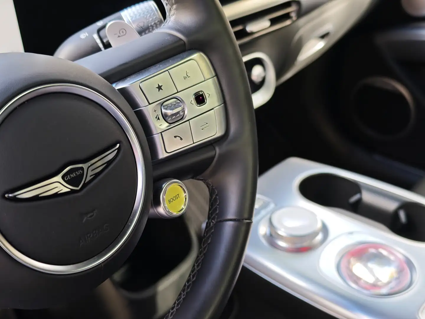 Genesis GV60 GV60 AWD Sport Plus, 489 PS, HUD, Pano, V2L, B&O Schwarz - 2