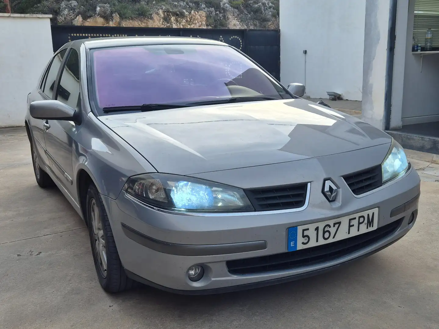 Renault Laguna 1.9DCI Authentique Gris - 1