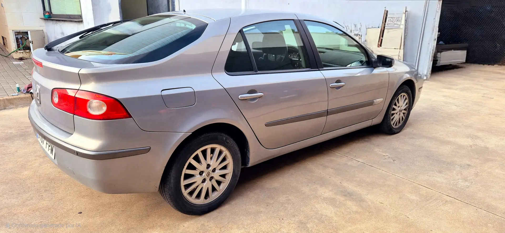 Renault Laguna 1.9DCI Authentique Gris - 2