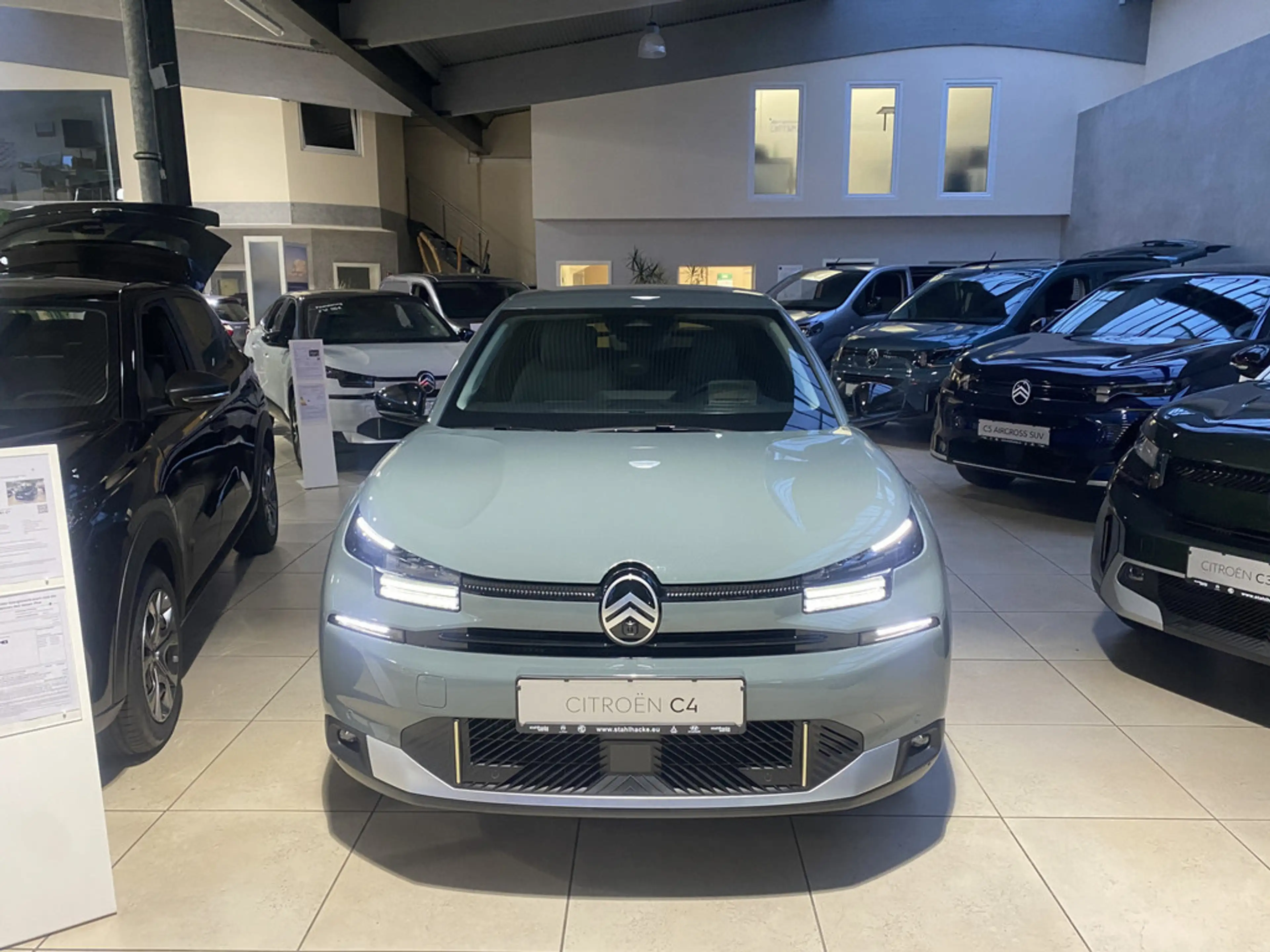 Citroen C4 Benziner 130 Automatik MAX — photo 3