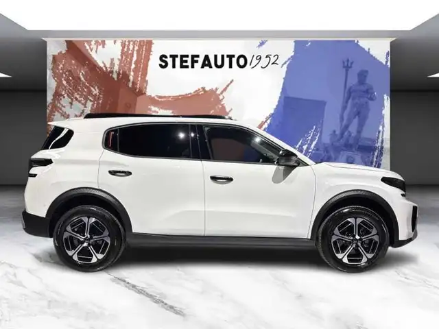Citroen C3 Aircross view 2