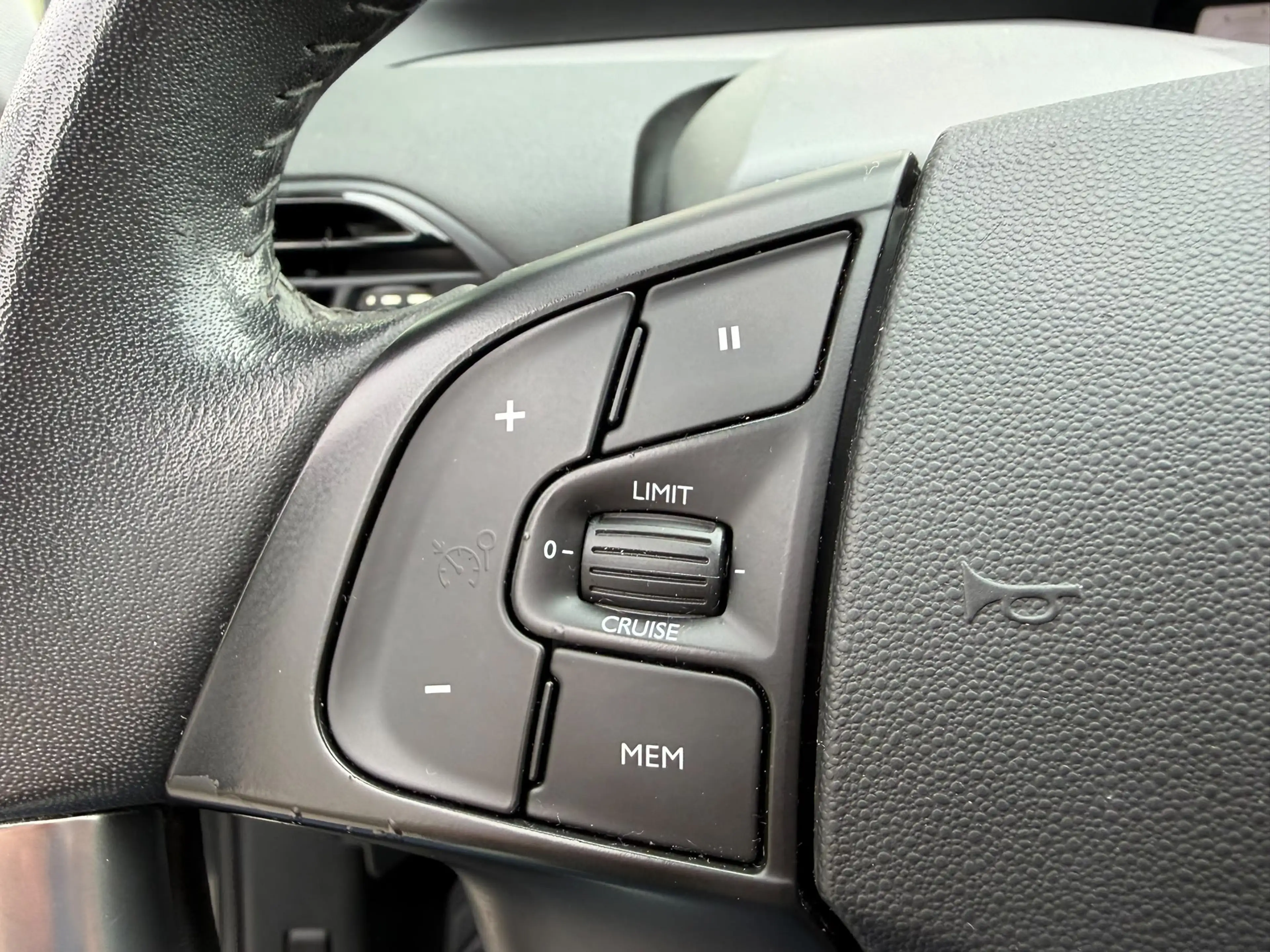 Citroen C4 Picasso @SERVICARS HAREN / Garantie 12 mois — photo 11