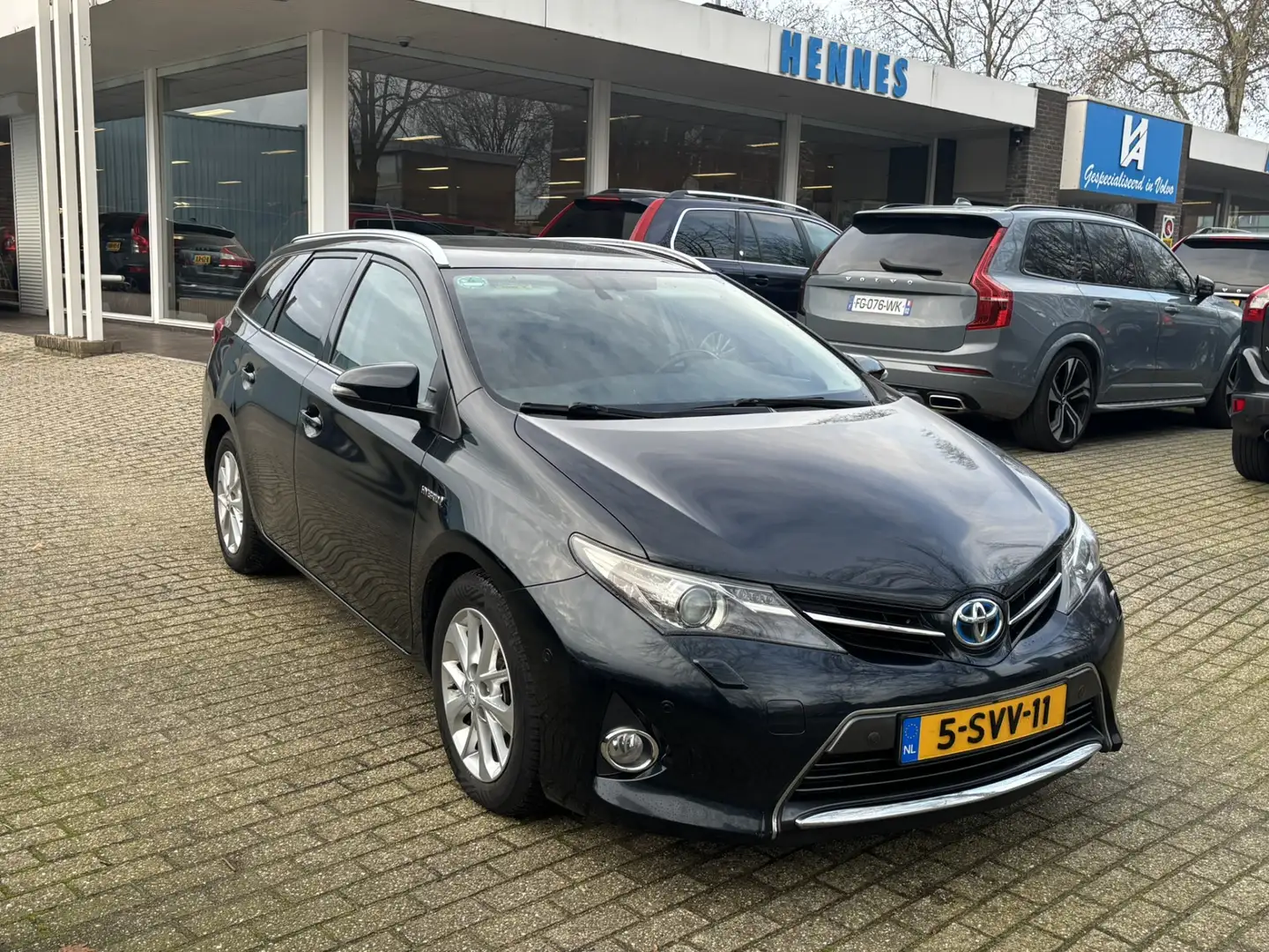 Toyota Auris Touring Sports 1.8 Hybrid Lease+ Pano Xenon Stoelv Grau - 1