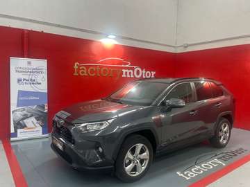 2.5 hybrid 4WD Advance