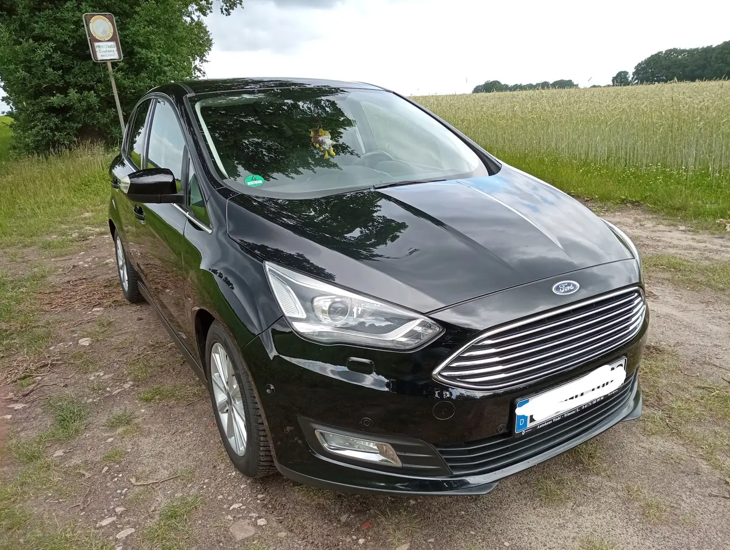 Ford C-Max Ford C Max Titanium 1.0  125 PS schwarz Schwarz - 2