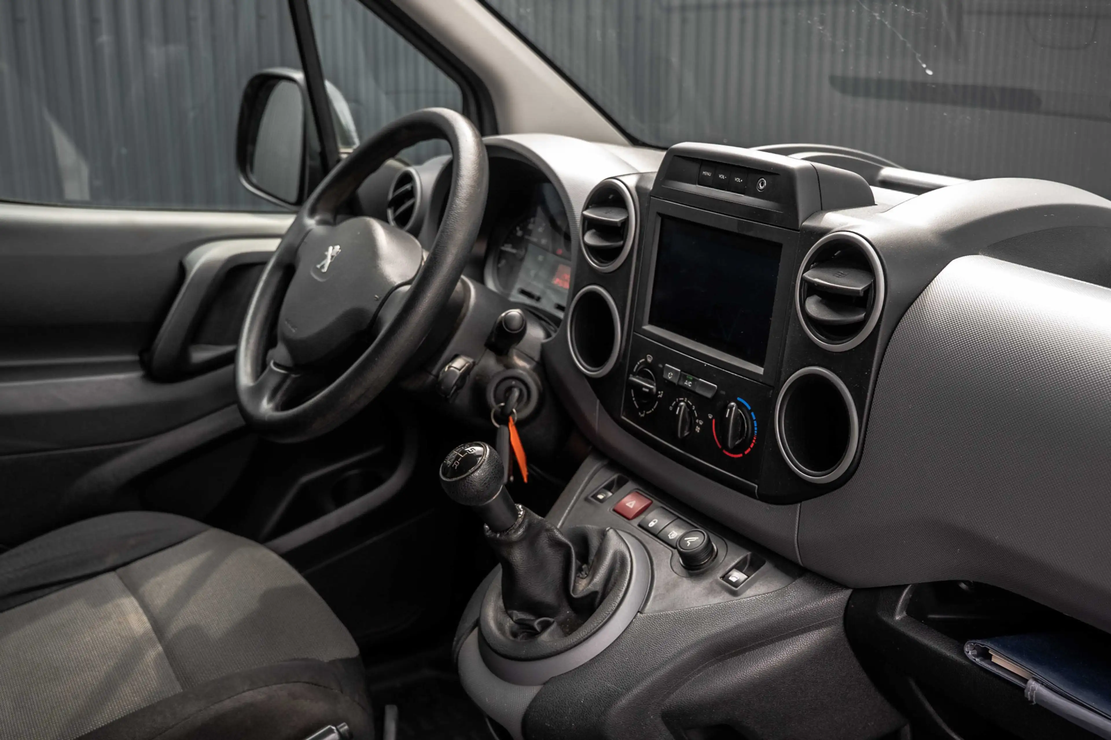 Peugeot Partner | 3-Zits | Cruise | Navi | Airco — photo 2