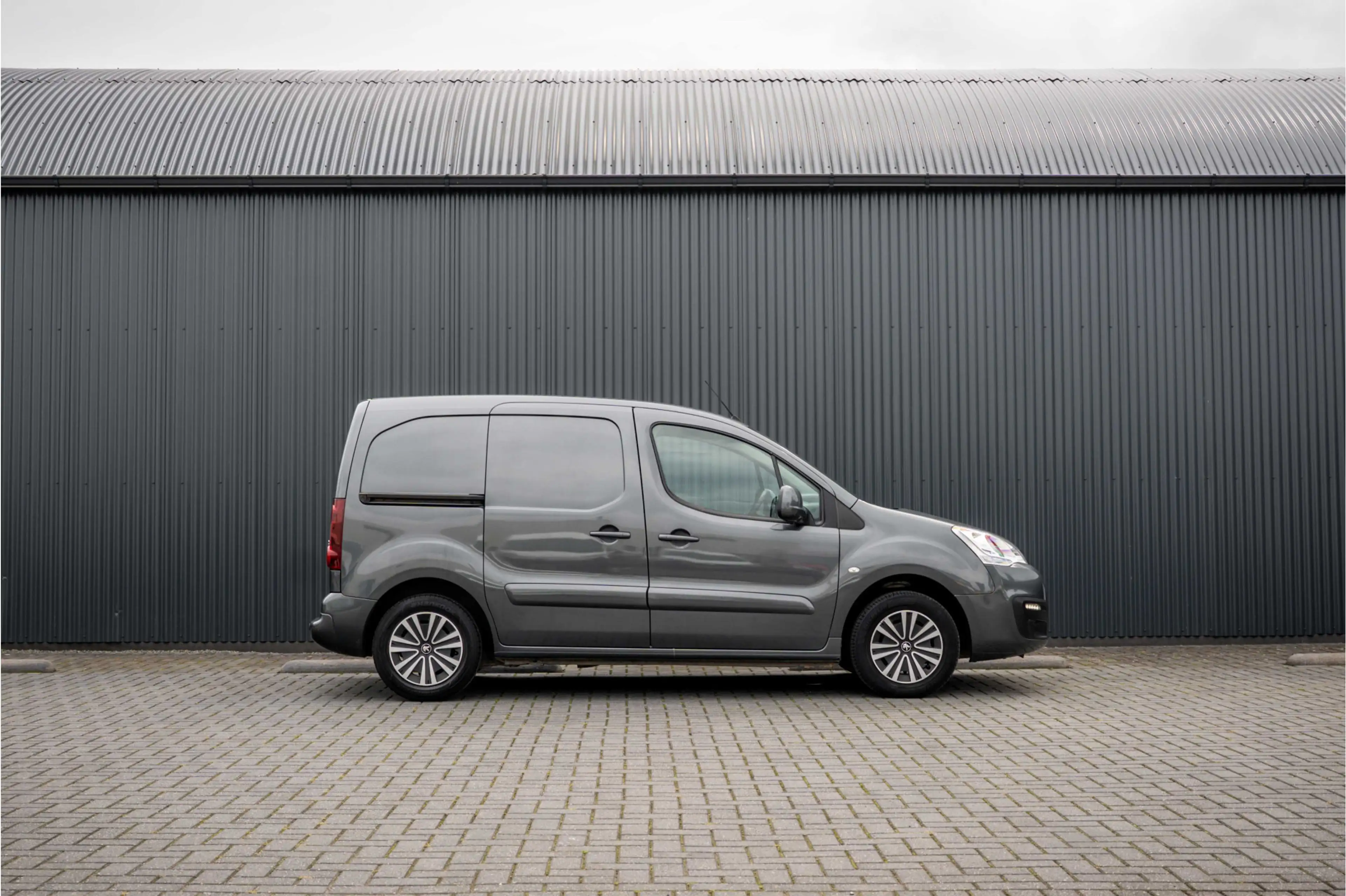 Peugeot Partner | 3-Zits | Cruise | Navi | Airco — photo 6