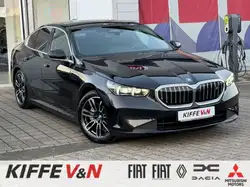 Bmw i5 xDrive40 ICONIC PANO DA PRO 360 B&W KLIMASITZ