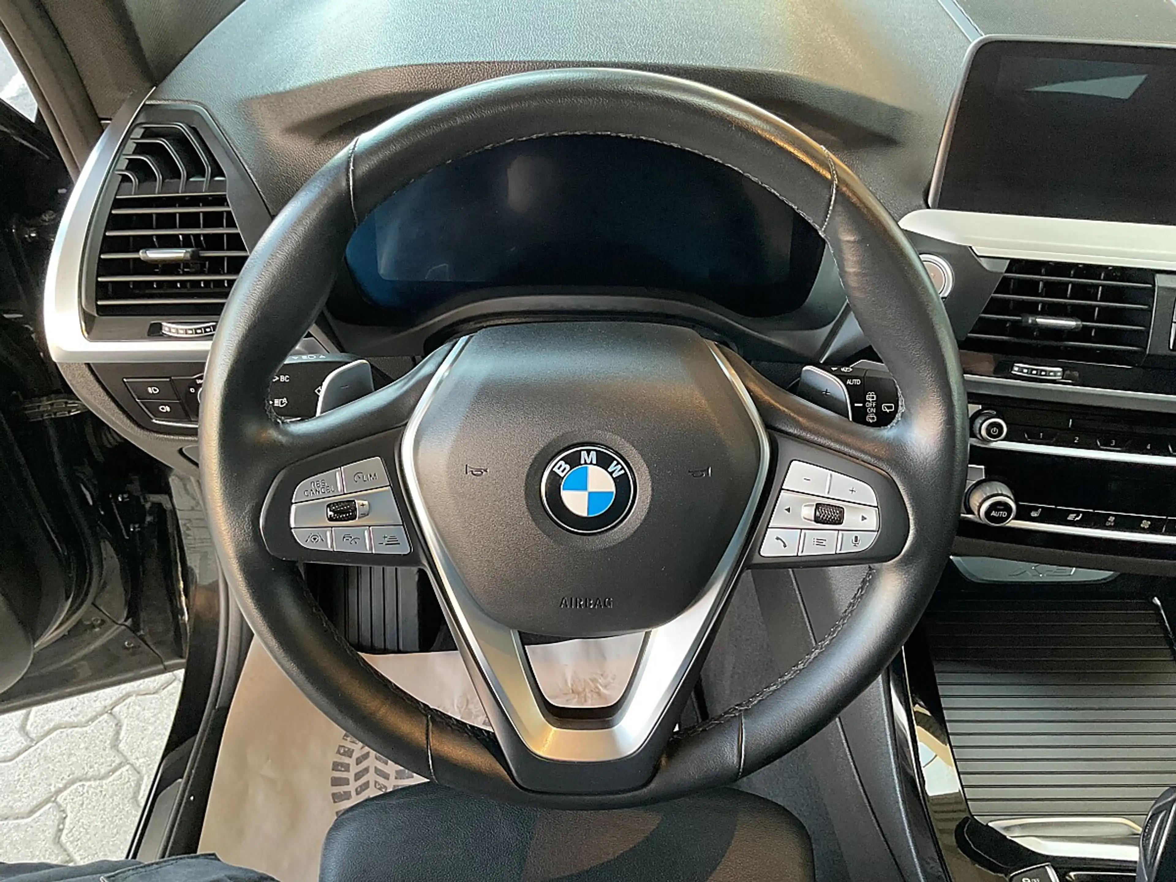 BMW X3 xDrive 20d Aut.**HEAD UP*LEDER*360° KAMERA*LED** — photo 15
