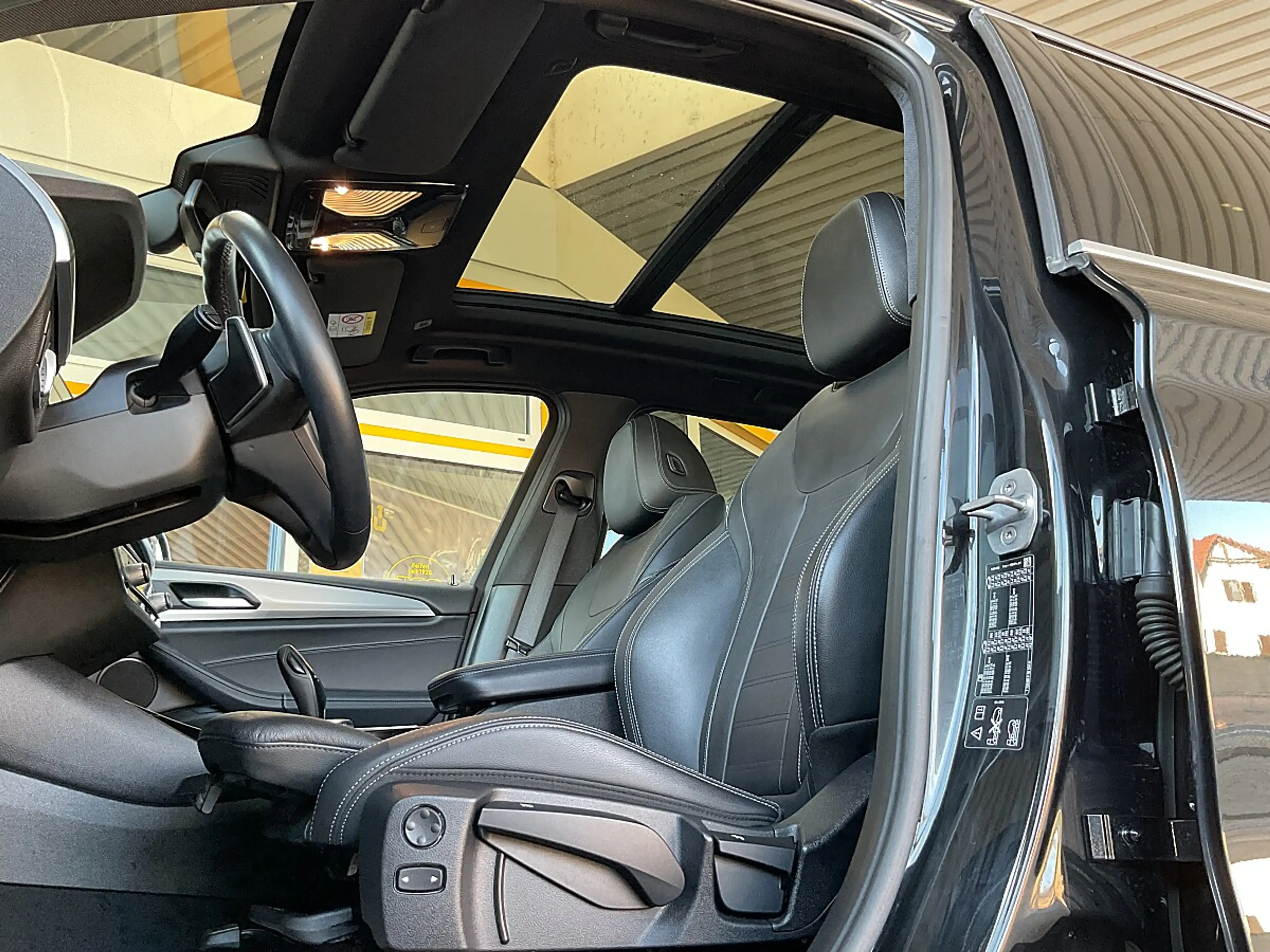 BMW X3 xDrive 20d Aut.**HEAD UP*LEDER*360° KAMERA*LED** — photo 8