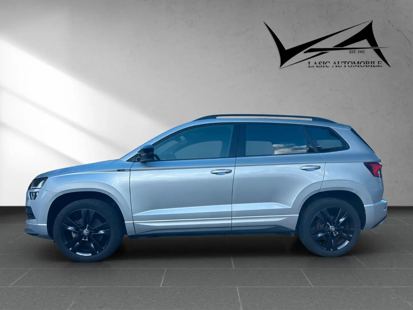 Skoda Karoq Sportline 2.0 TDI Navi/Pano/Kamera/LED Argent - 2