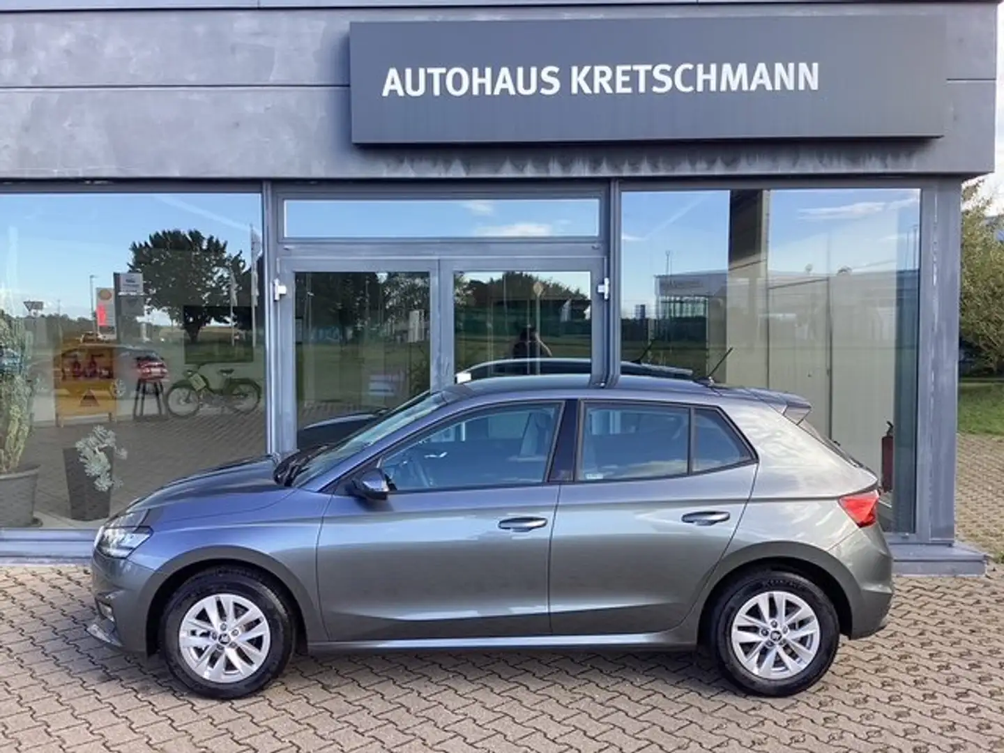 Skoda Fabia Fabia IV 1.0 MPI 130 Jahre Grau - 1