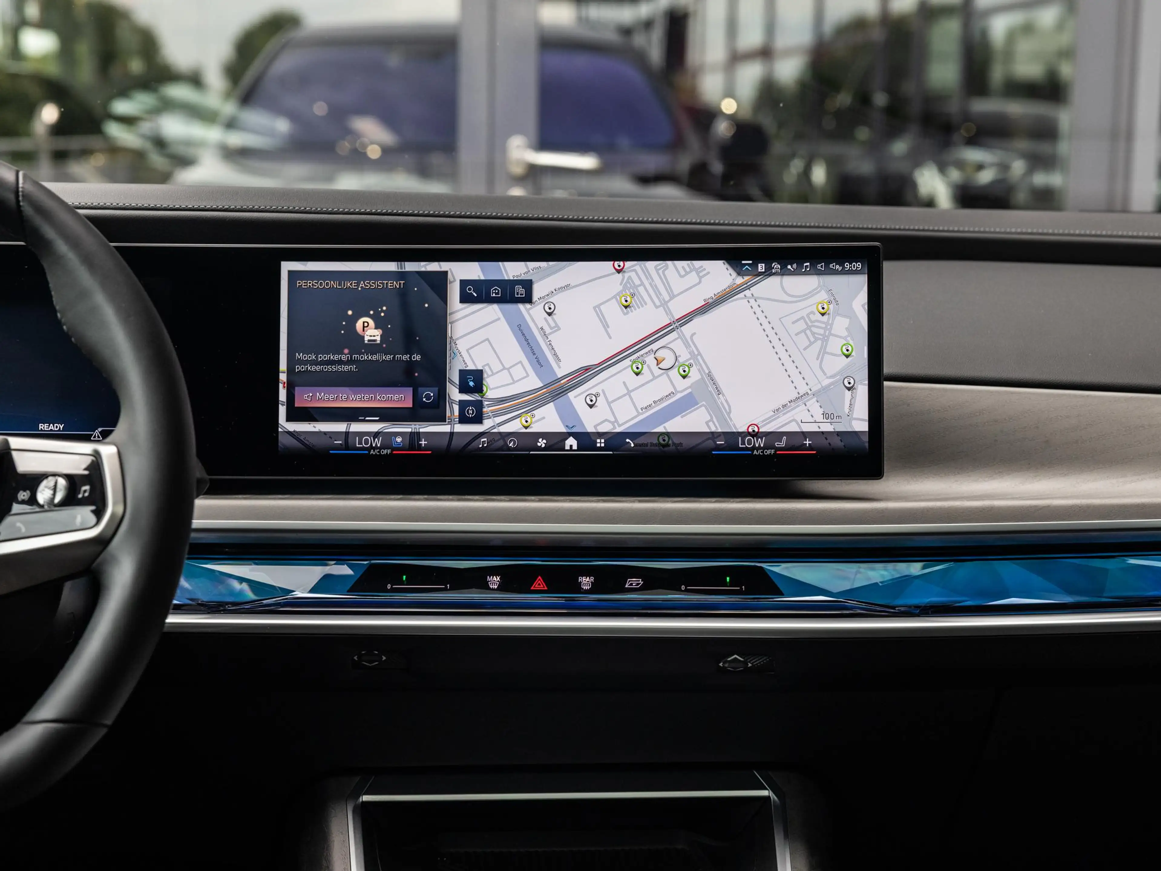BMW i7 xDrive60 106 kWh | M-SPORT | SKYLOUNGE PANORAMADAK — photo 13