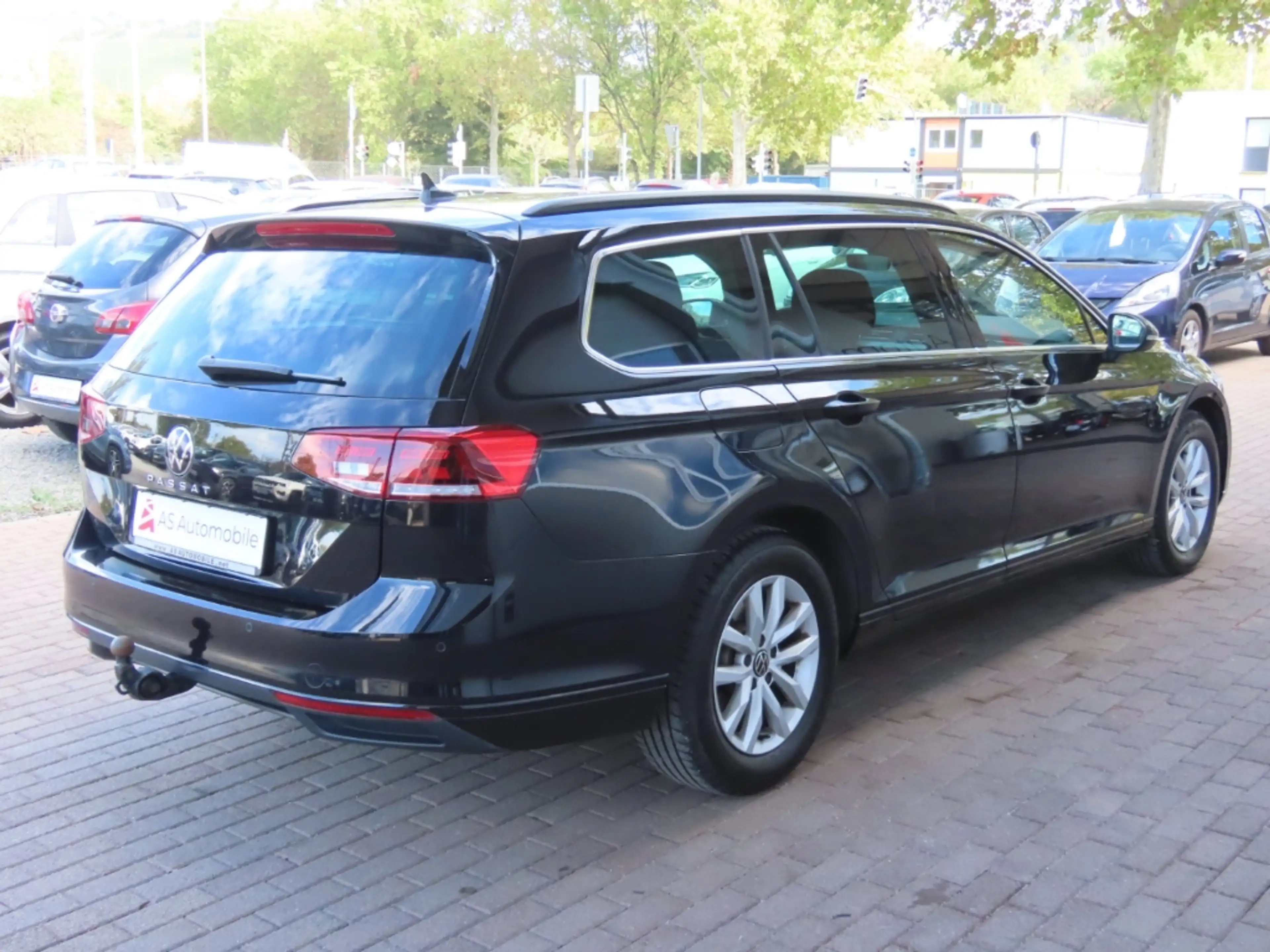 Volkswagen Passat Variant 1.Hd*Navi*ACC*Massage*Kamera*AHK — photo 6