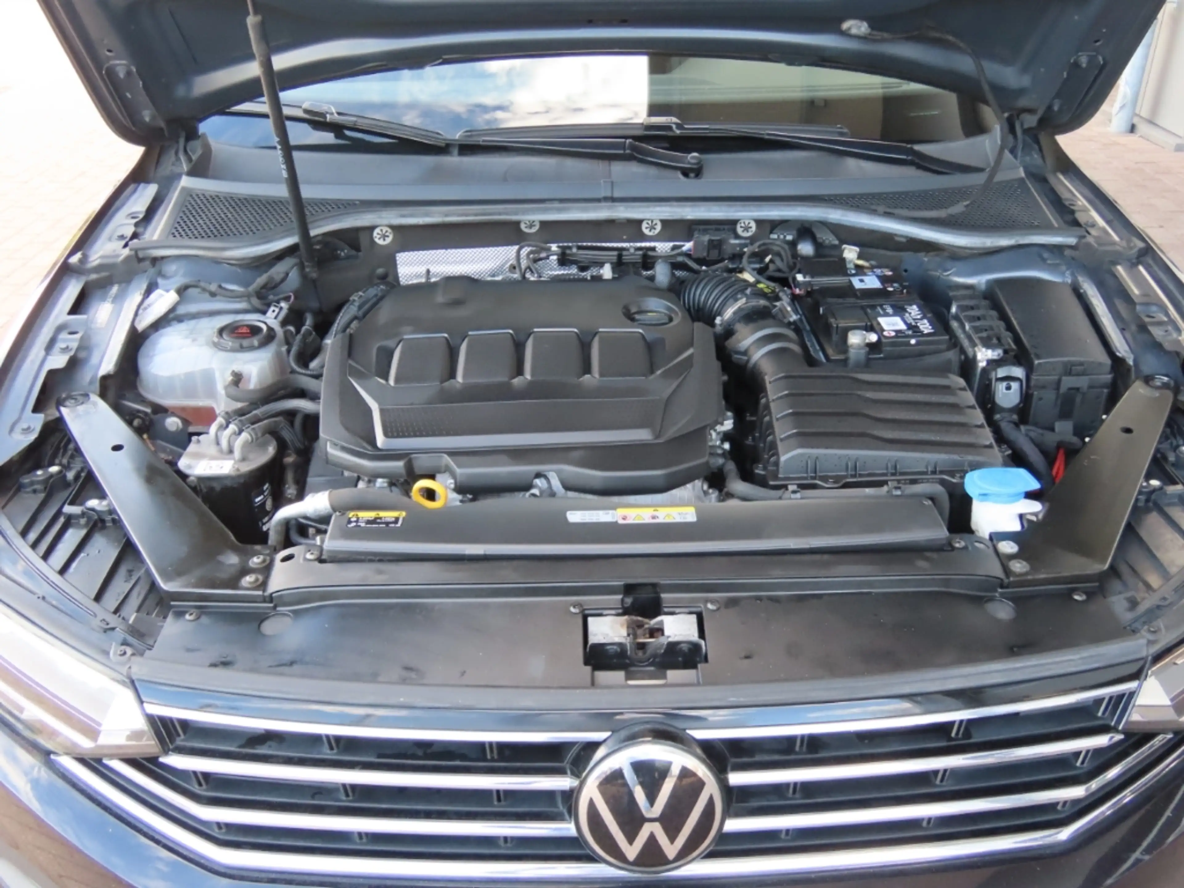 Volkswagen Passat Variant 1.Hd*Navi*ACC*Massage*Kamera*AHK — photo 38