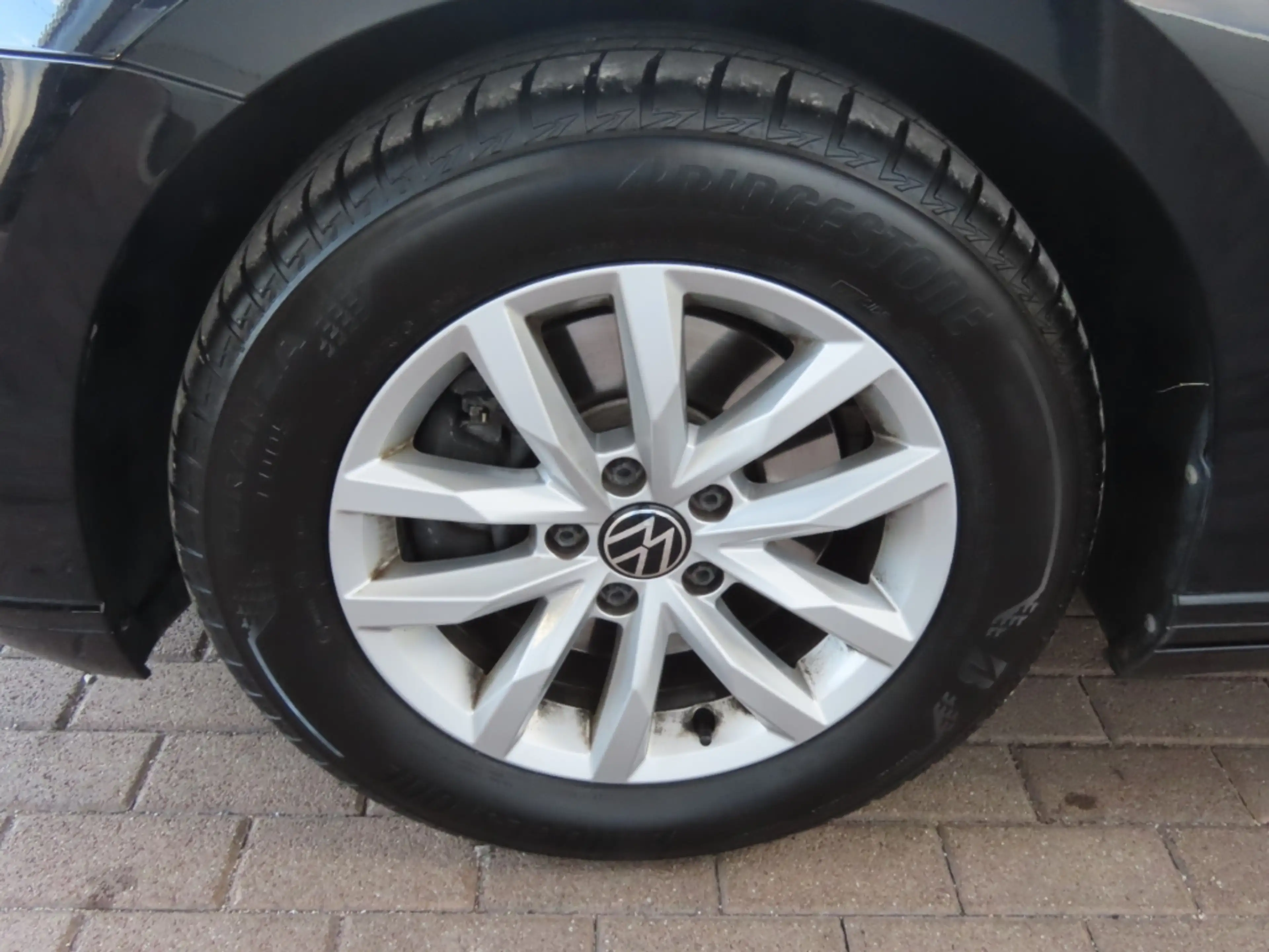 Volkswagen Passat Variant 1.Hd*Navi*ACC*Massage*Kamera*AHK — photo 41