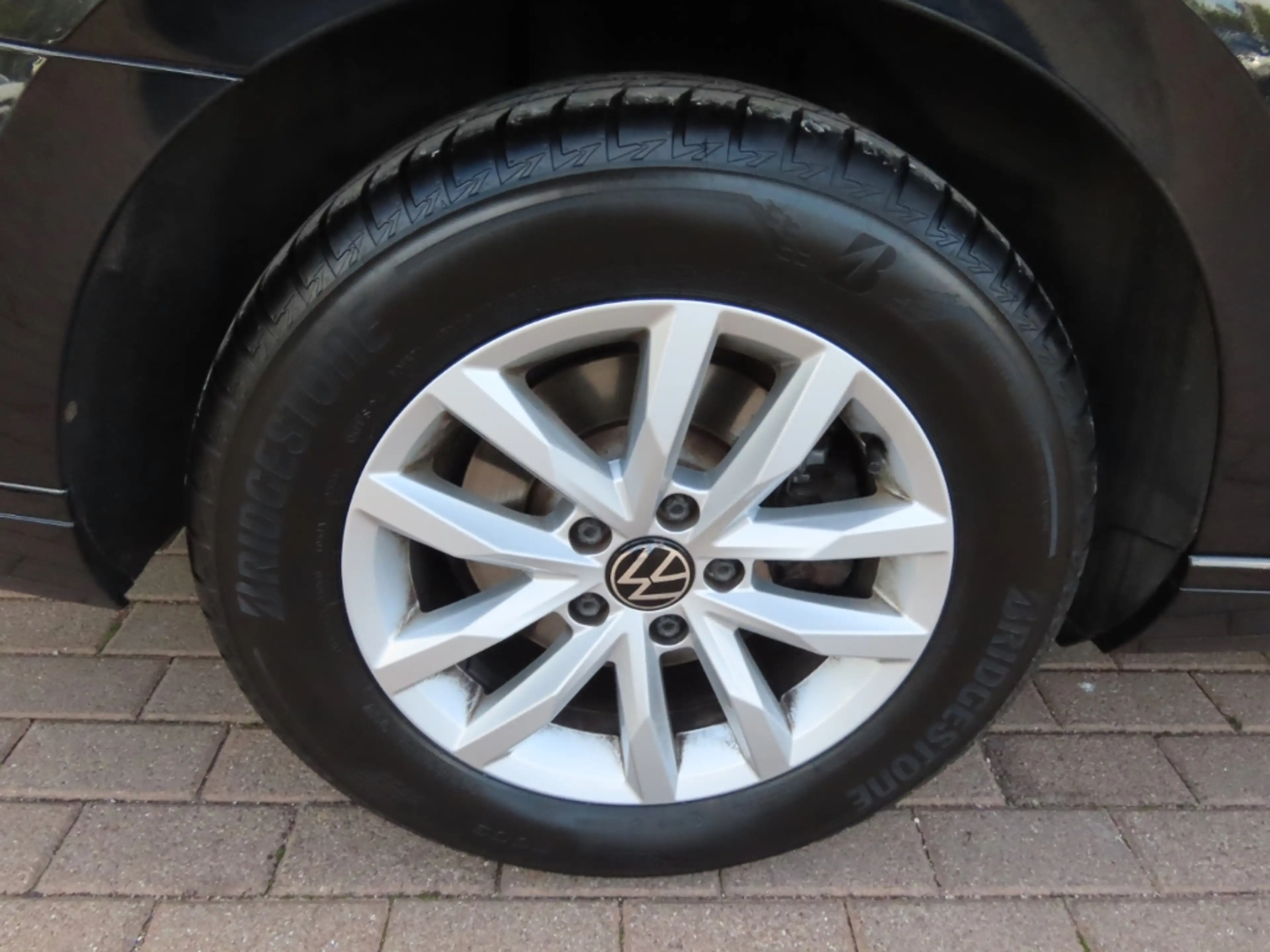 Volkswagen Passat Variant 1.Hd*Navi*ACC*Massage*Kamera*AHK — photo 43