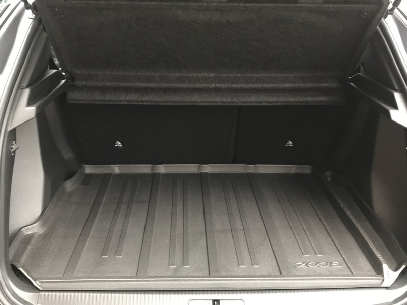 Peugeot 2008 Allure Pack PT 100 — photo 10