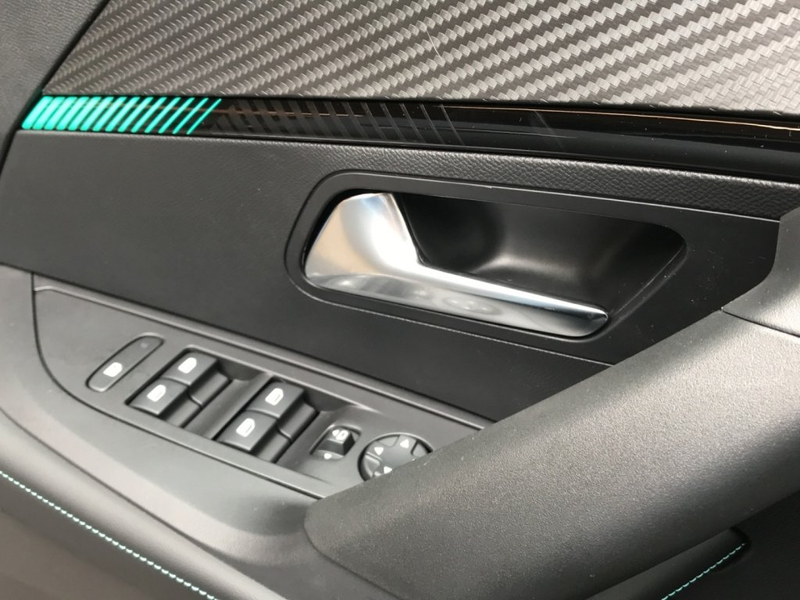 Peugeot 2008 Allure Pack PT 100 — photo 14