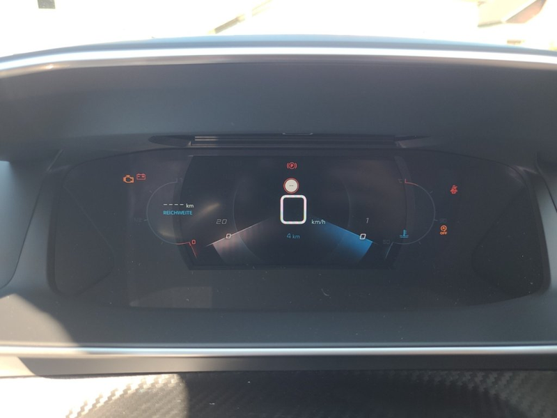 Peugeot 2008 Allure Pack PT 100 — photo 11