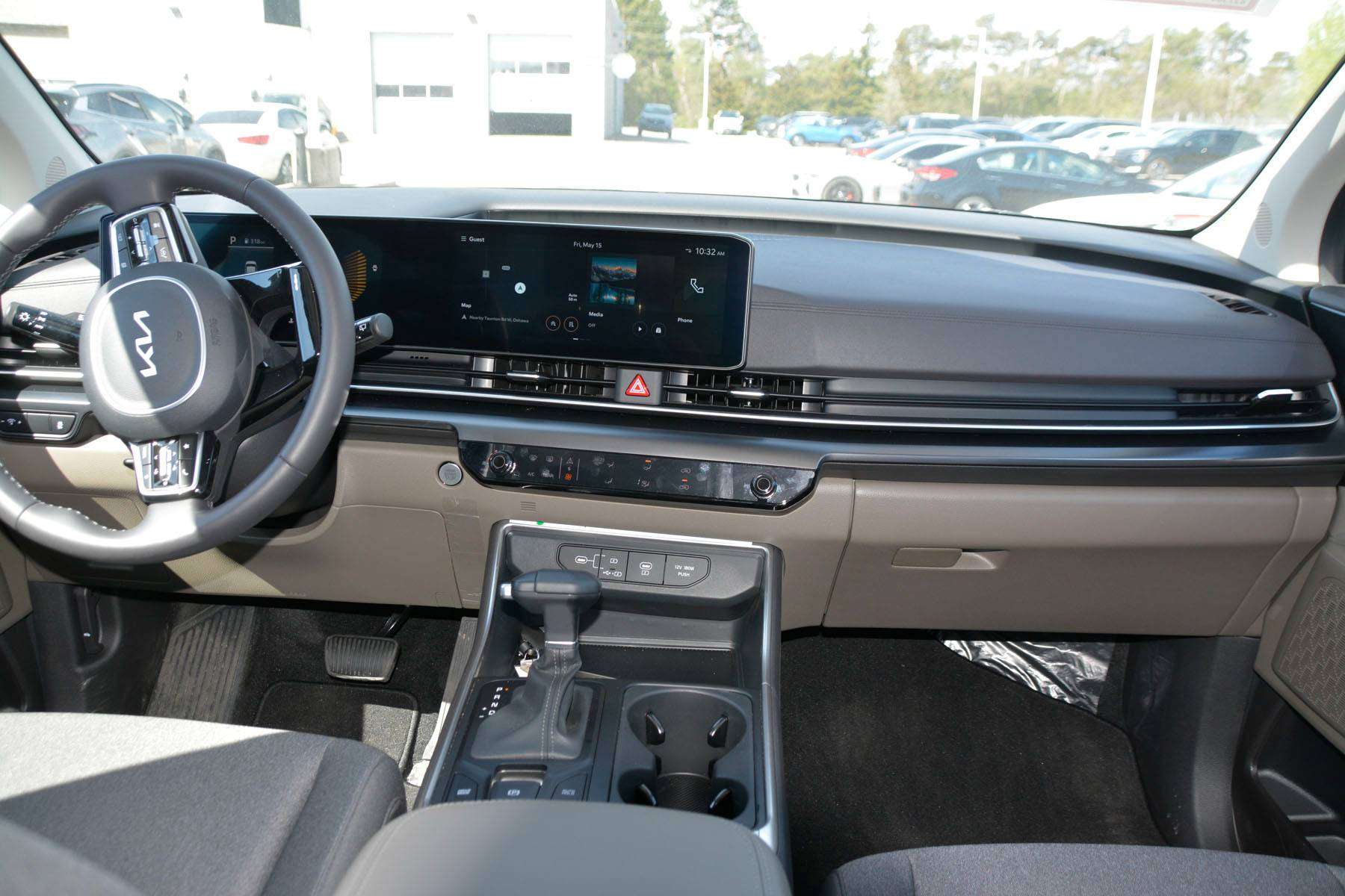 2026 Kia Carnival LX — снимка 1