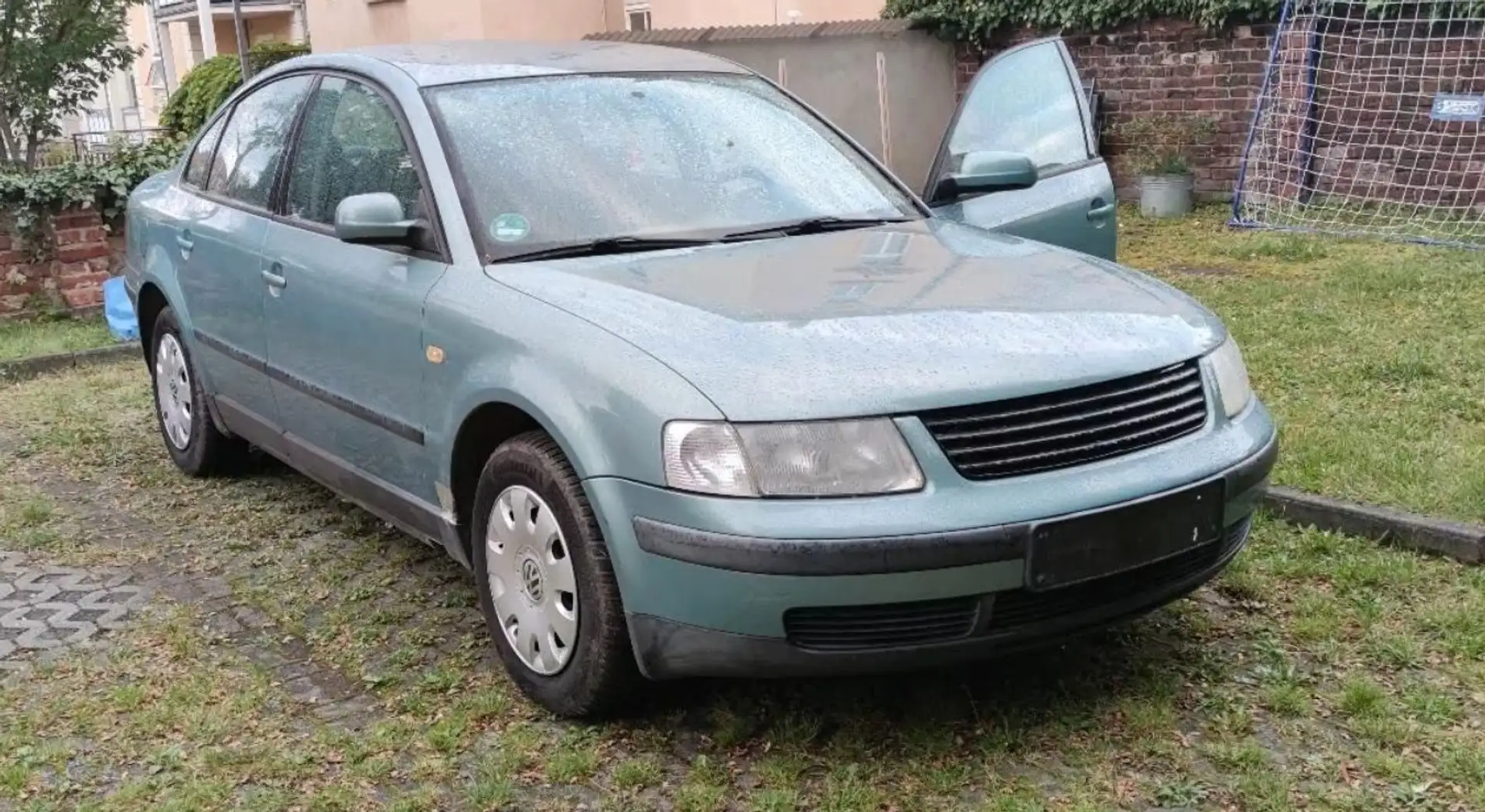 Volkswagen Passat Passat 1.6 Comfortline Vert - 1