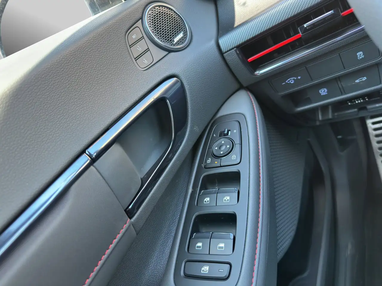 Hyundai SONATA снимка Hyundai SONATA