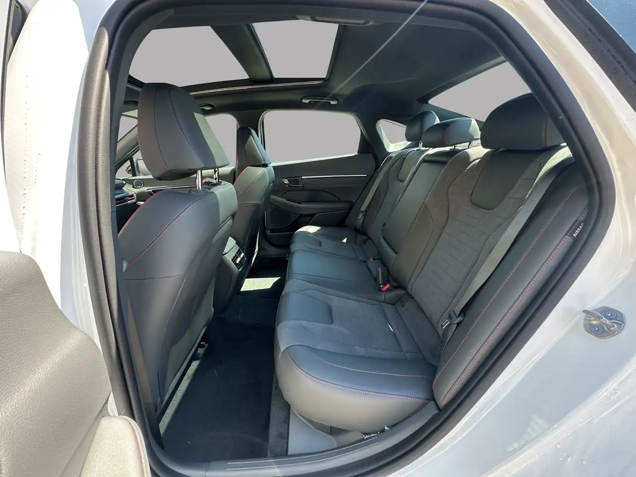 Hyundai SONATA снимка Hyundai SONATA