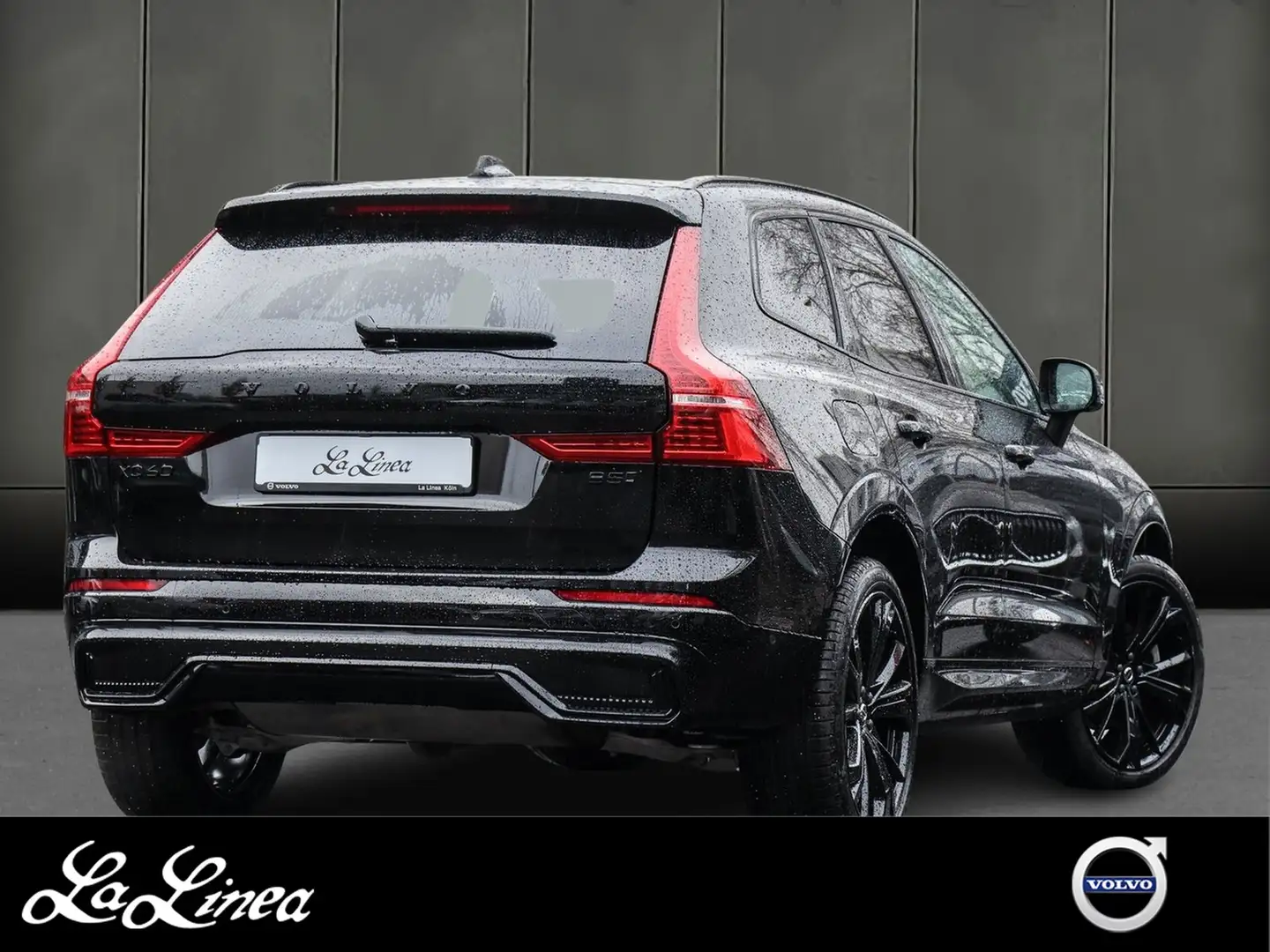 Volvo XC60 B5 (B) AWD Ultra Black Edition NP:70.930,-/B&W/... Schwarz - 2