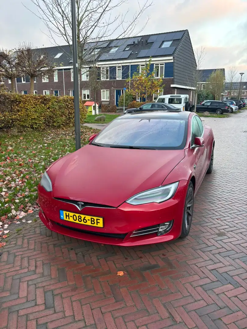 Tesla Model S Long Range Czerwony - 1