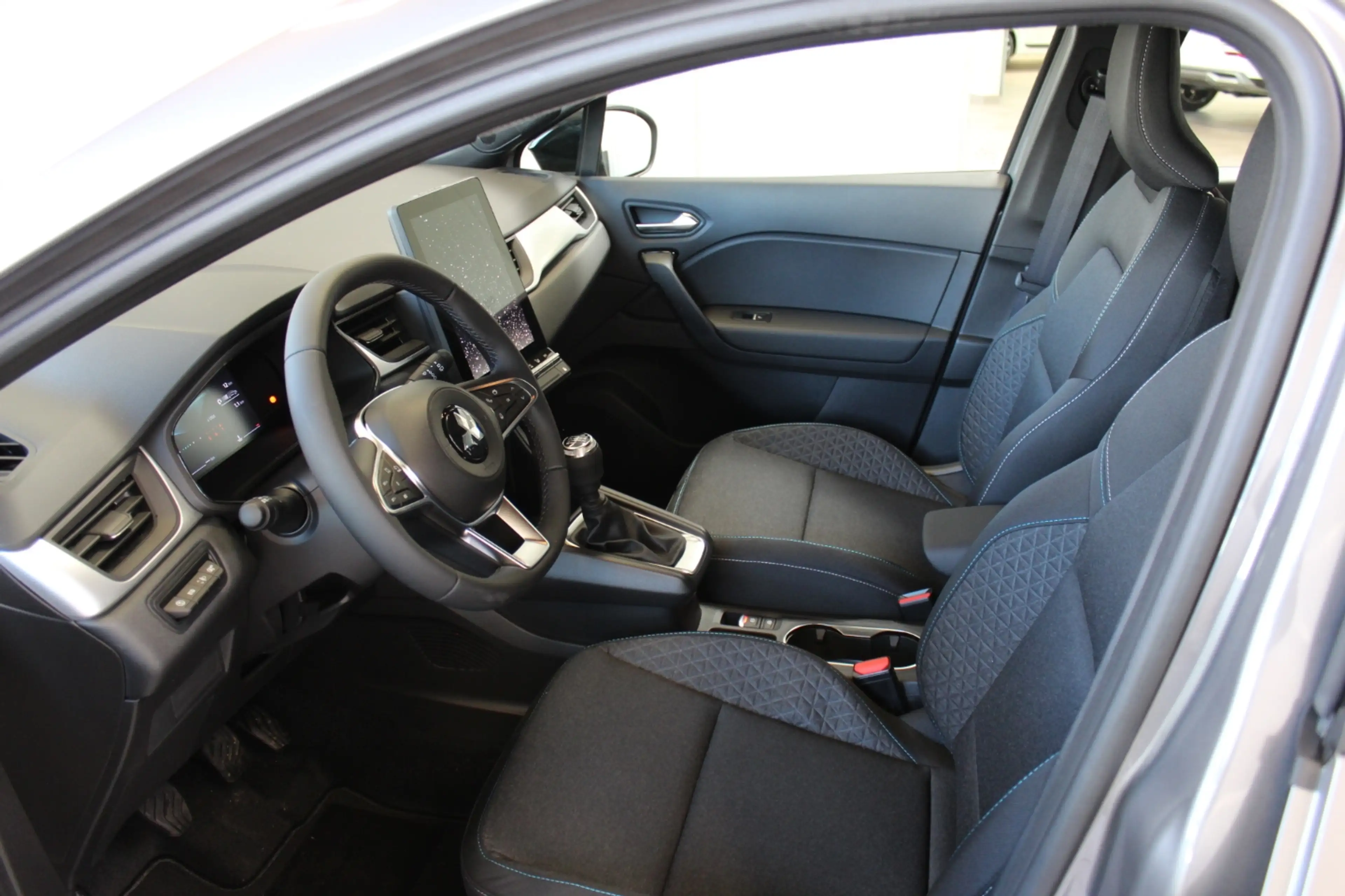 Mitsubishi Grandis Diamant 1.3 T-Benziner 6-Gang — photo 9
