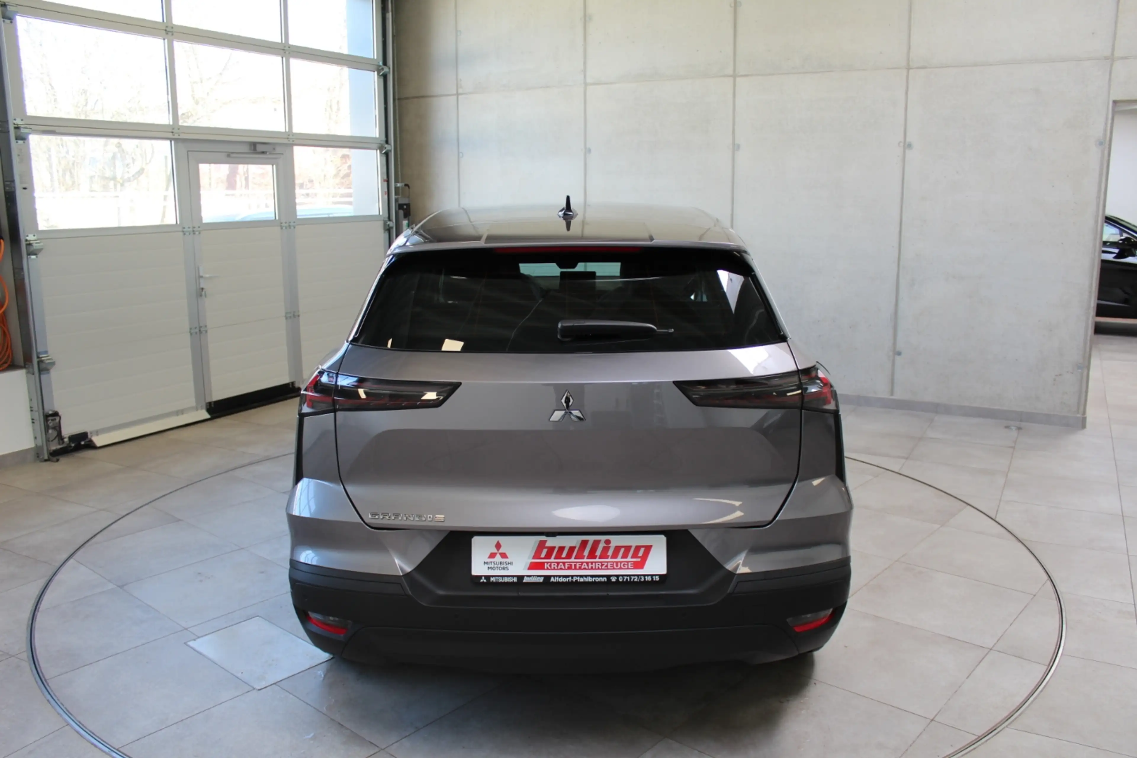 Mitsubishi Grandis Diamant 1.3 T-Benziner 6-Gang — photo 6