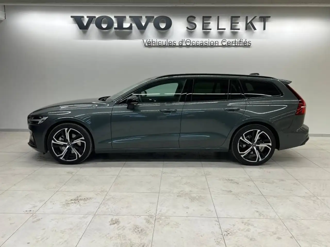 Volvo V60 2026