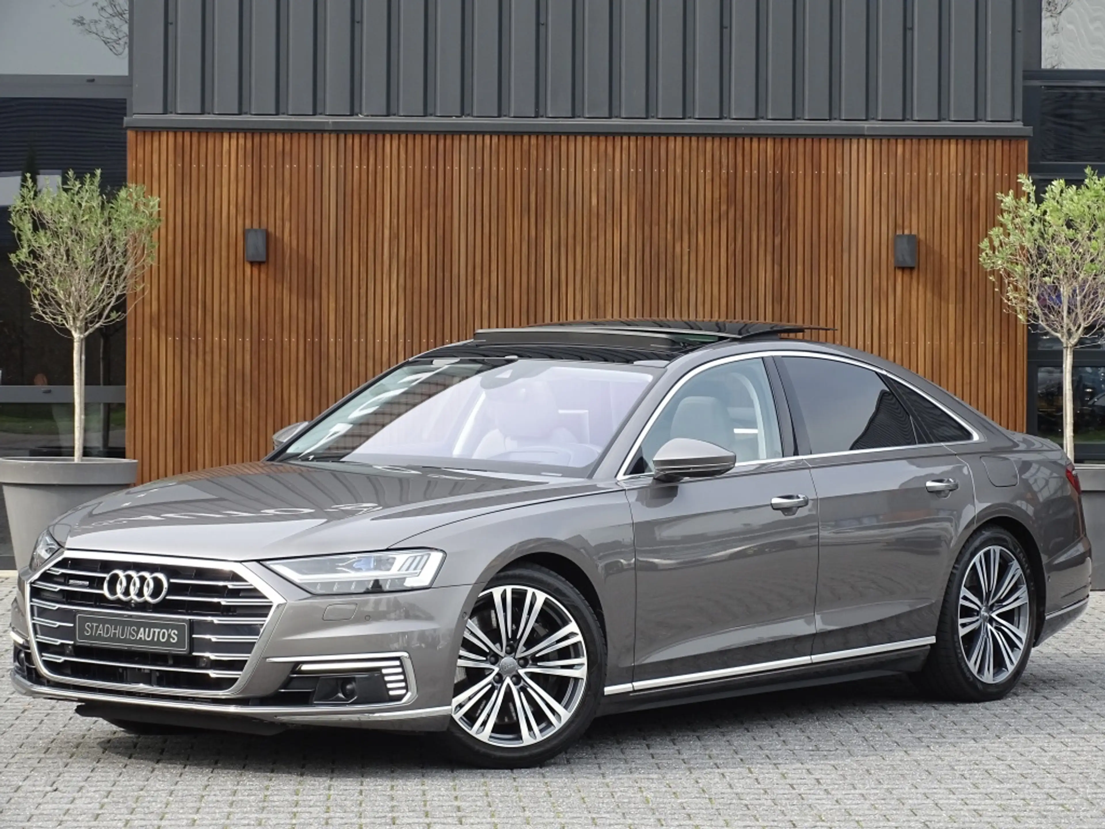 Audi A8 60 TFSie 462PK S-Line / B&O / Alcantara / TV's / S — photo 9
