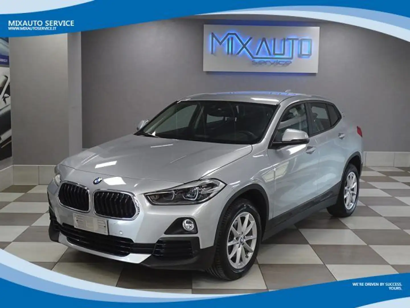 BMW X2 sDrive 18d Business AUT EU6 Silber - 1
