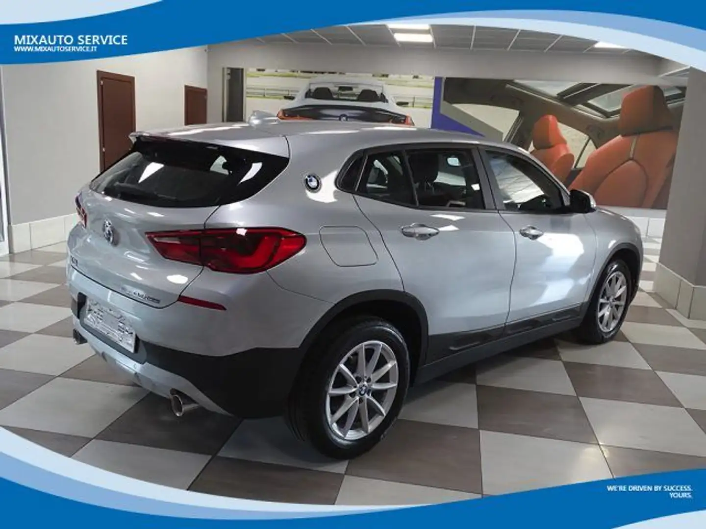 BMW X2 sDrive 18d Business AUT EU6 Silber - 2