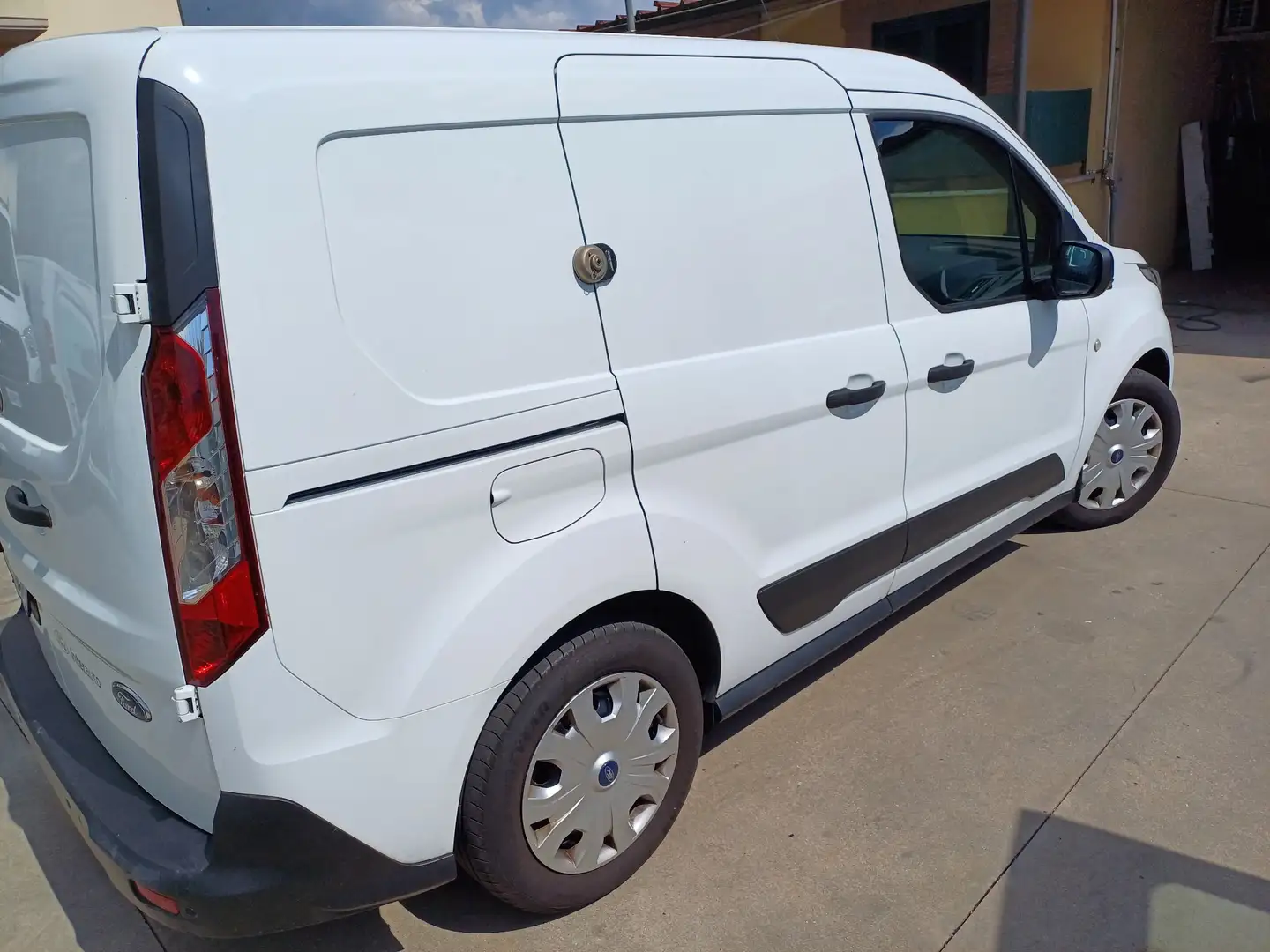 Ford Transit Connect Weiß - 2