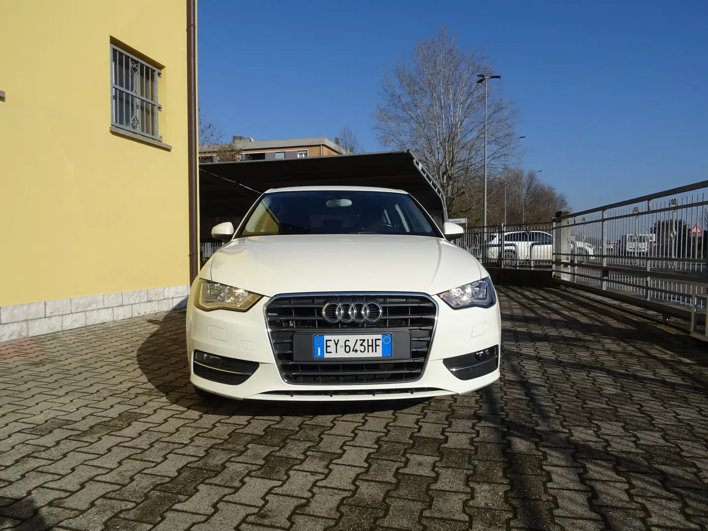 Audi A3 A3 Sportback 1.6 tdi Business 110cv s-tronic E6 Blanco - 2