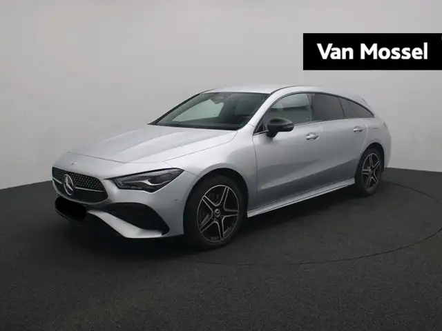 Mercedes-Benz CLA 250 e AMG Line Shooting Brake + TREKHAAK + CARPLAY + N