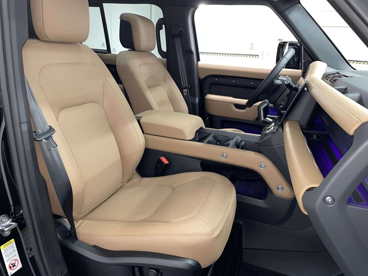 2026 Land Rover Defender 110 X-Dynamic SE INCOMING 4/10-4/20 / thumb 33