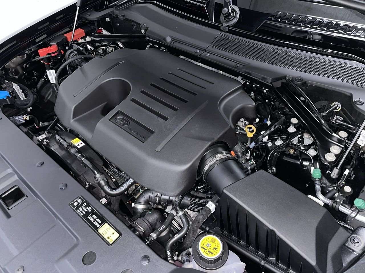 2026 Land Rover Defender 110 X-Dynamic SE INCOMING 4/10-4/20 / thumb 34