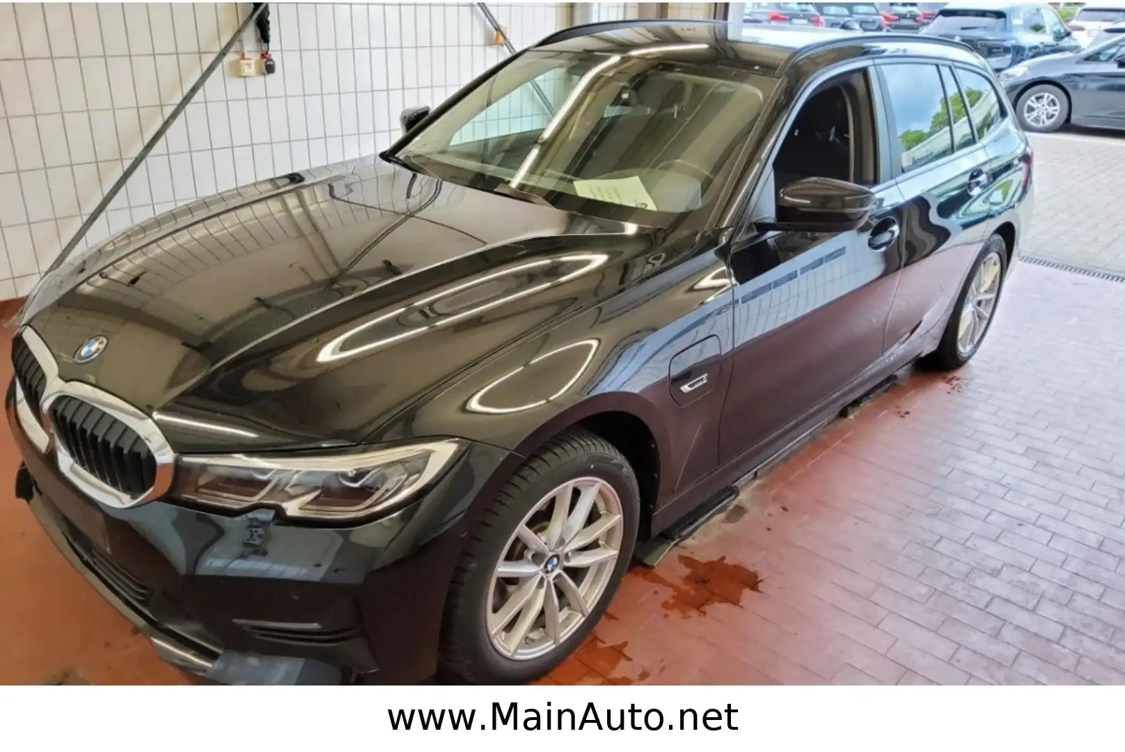 BMW 320 e LASER/HiFi/AHK/DigTacho/DrivigAss/KeyGo/WiF Nero - 2