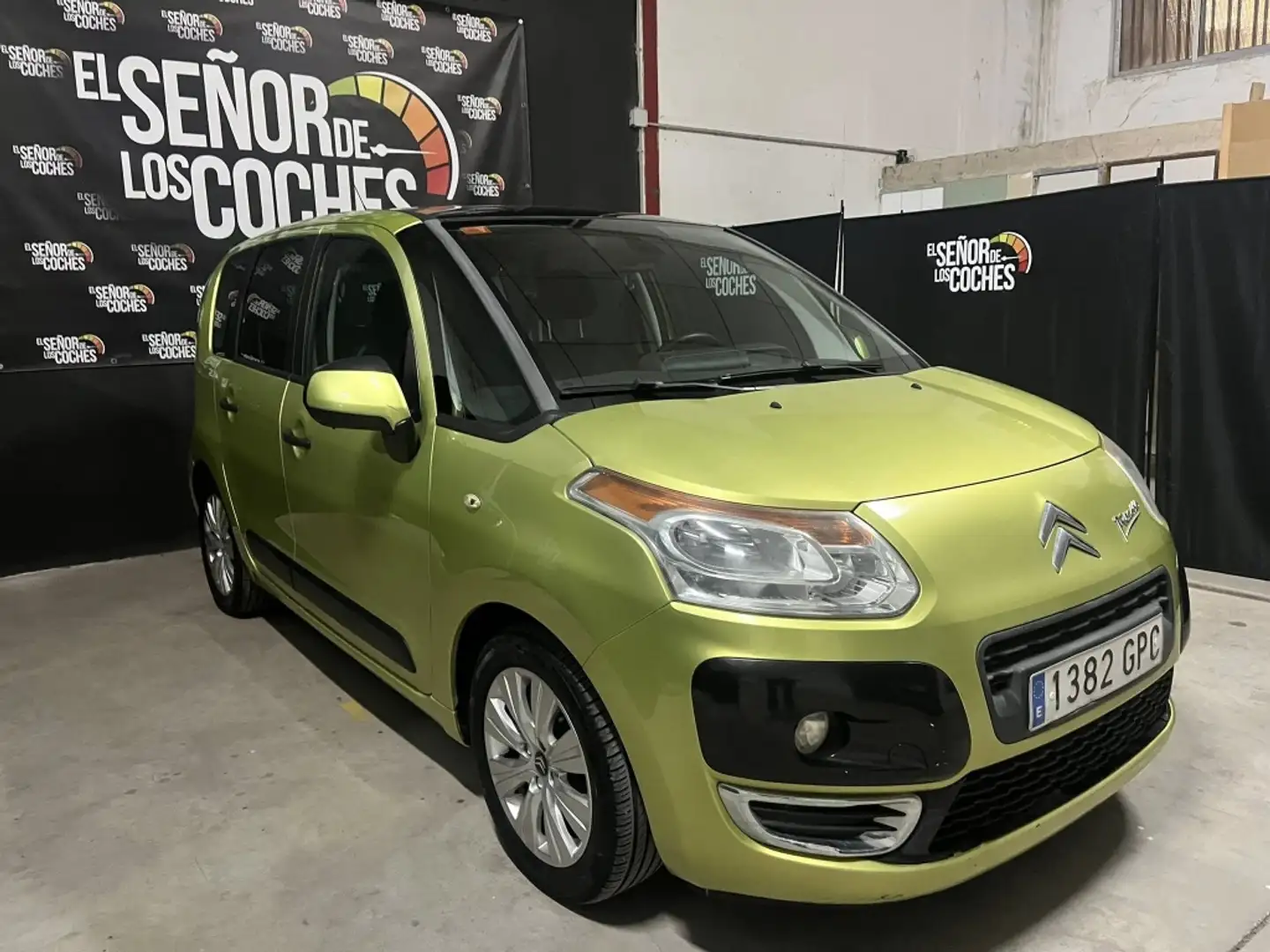Citroen C3 Picasso 1.6HDi SX Grün - 1