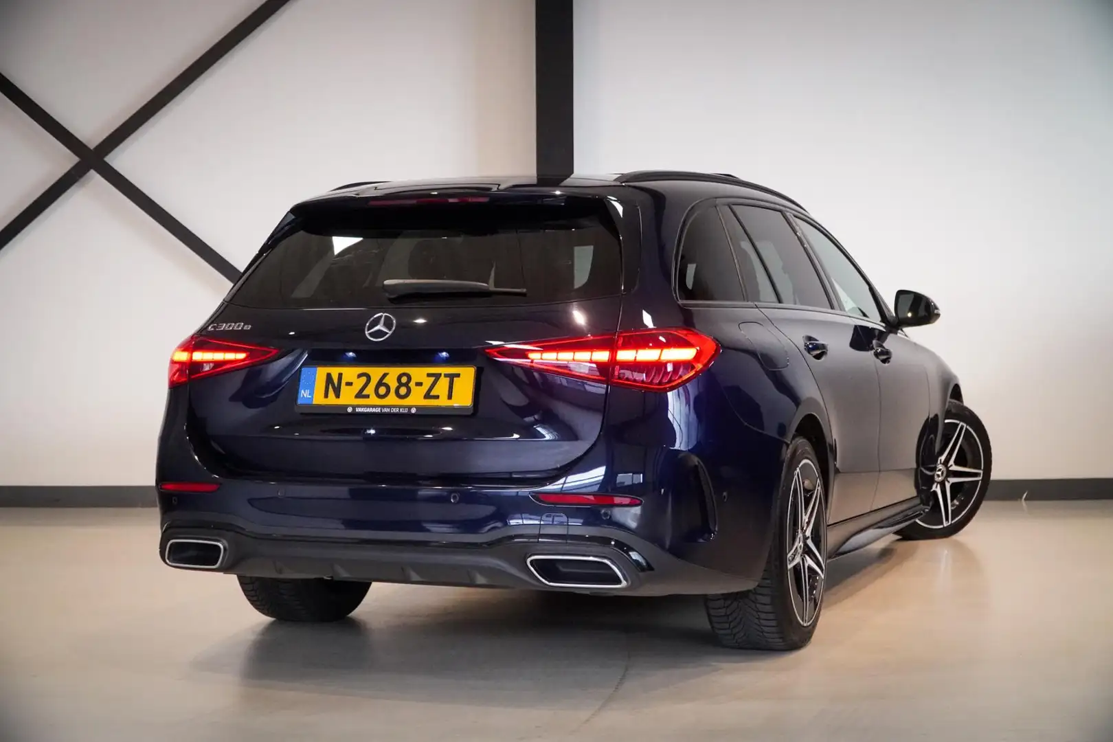 Mercedes-Benz C 300 Estate e AMG Line | Panorama | Stoelverwarming | L Blauw - 2